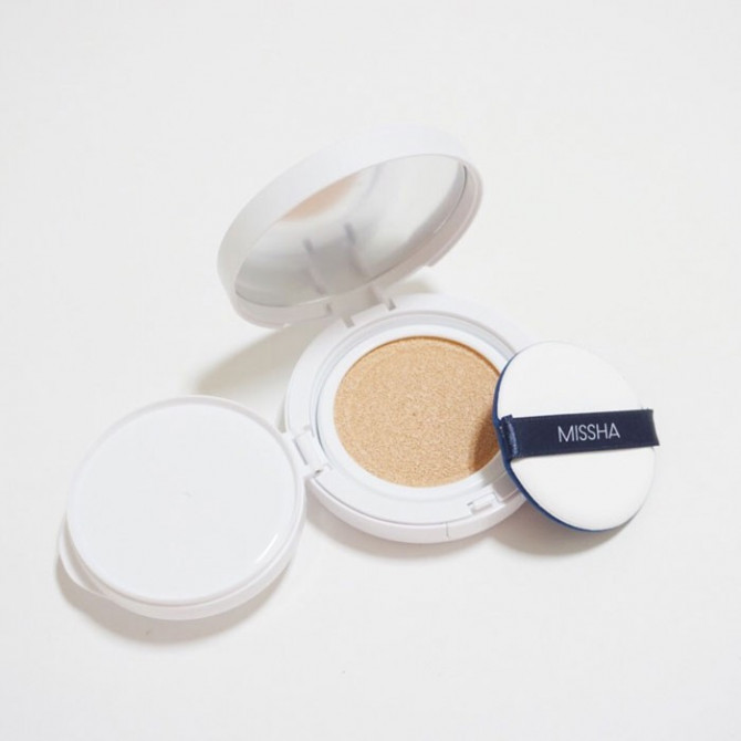 Зволожуючий кушон # 21 Missha M Magic Cushion Moist Up SPF50 + / PA +++ # 21 15 мл купити в Україні 6