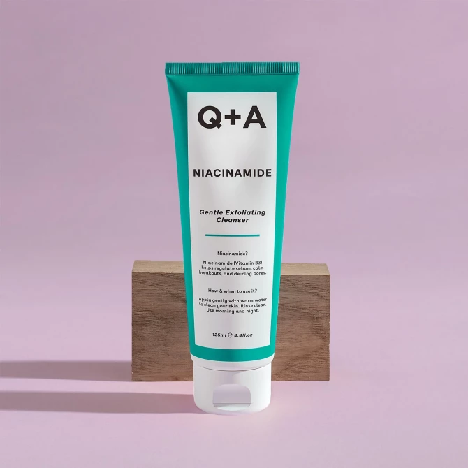 Відлущуючий гель для обличчя з ніацинамідом Q+A Niacinamide Gentle Exfoliating Cleanser 125 мл купити в Україні 2