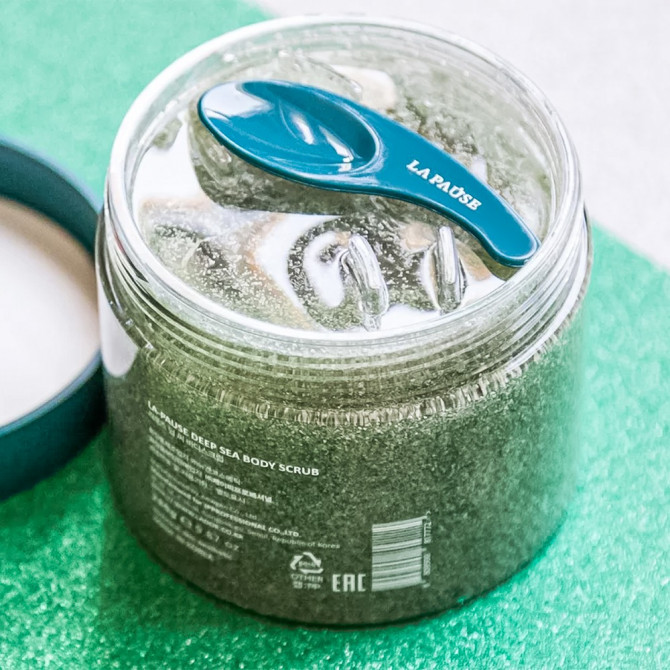 Скраб для тіла з пемзою і морською сіллю Lador LA PAUSE Deep Sea Body Scrub 280 г купити в Україні 2
