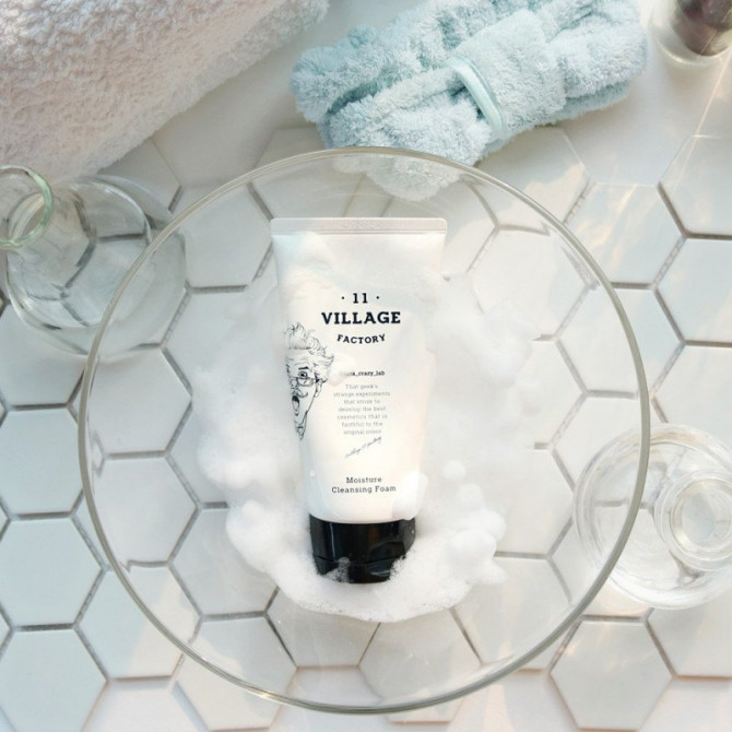 Зволожуюча пічка для вмивання Village 11 Factory Moisture Cleansing Foam 150 мл купити в Україні 3