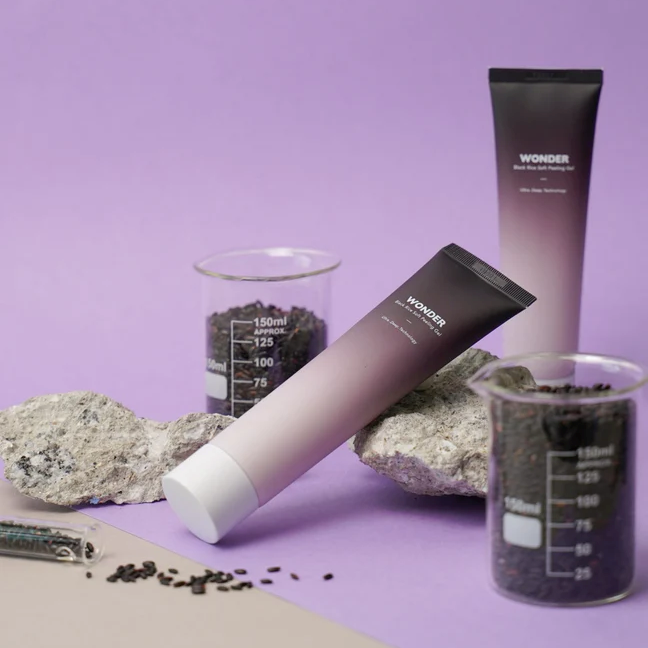 Пілінг-скатка з екстрактом чорного рису Haruharu WONDER Black Rice Soft Peeling Gel 100 мл купити в Україні 3