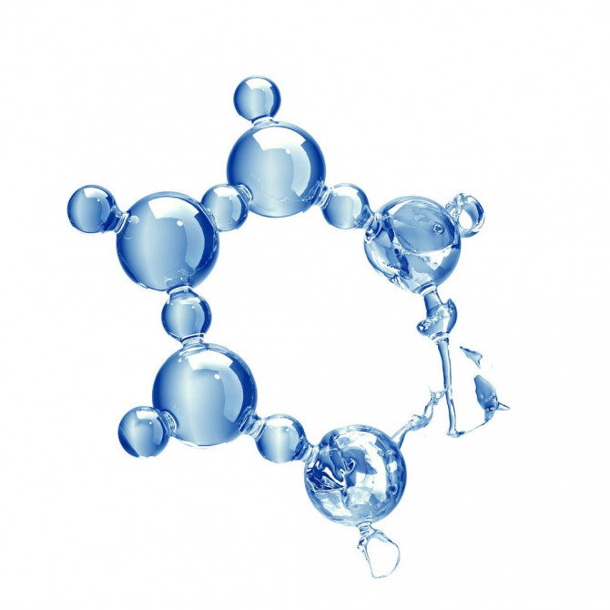 Интенсивно увлажняющая сыворотка с гиалуроновой кислотой MISSHA Super Aqua Ultra Hyalron Serum 50 мл купить в Украине 3