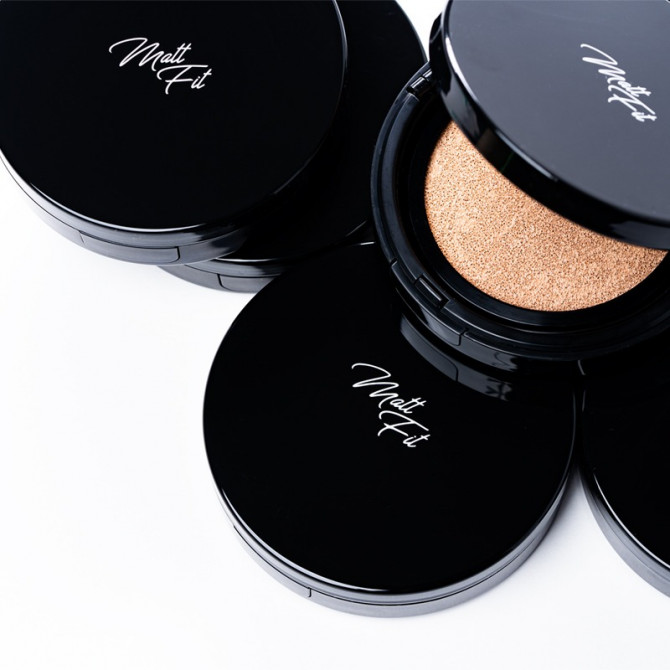 Кушон с матовым финишем EYENLIP Matt Fit Cover Cushion #23 Medium Beige 12 г купить в Украине 2