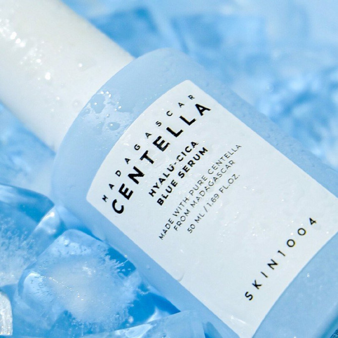 Зволожуюча сироватка з центелою та гіалуроновою кислотою SKIN1004 Madagascar Centella Hyalu-Cica Blue Serum 50 мл купити в Україні 2