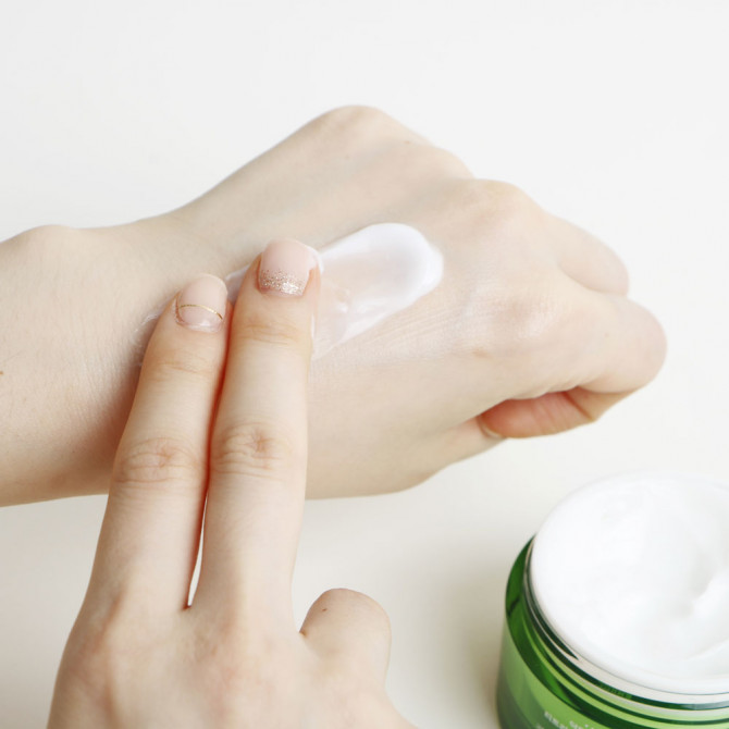 Зволожуючий крем для обличчя із екстрактом чайного дерева Dr. Ceuracle Tea Tree Purifine 80 Cream 50 мл купити в Україні 3