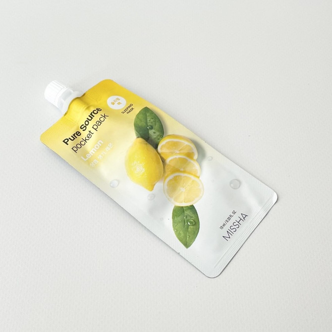 Тонізуюча нічна маска з лимоном MISSHA Pure Source Pocket Pack Lemon 10 мл купити в Україні 2