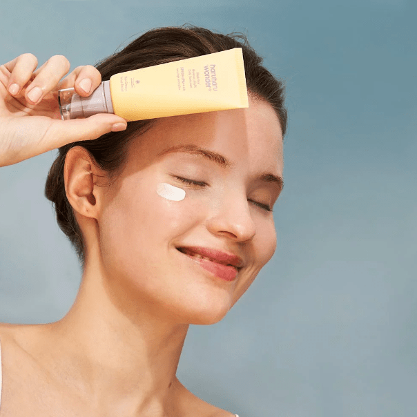 Зволожуючий сонцезахисний крем з матовим фінішом Haruharu WONDER Black Rice Moisture Airyfit Daily Sunscreen 50 мл купити в Україні 3