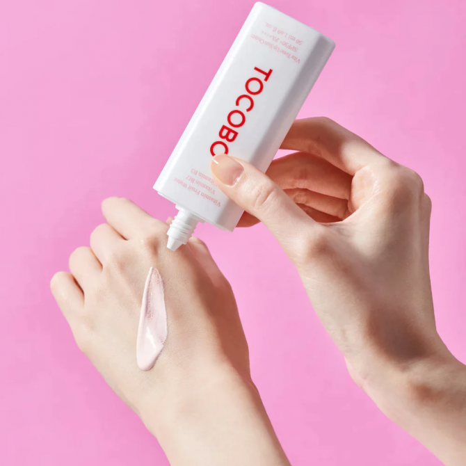 Сонцезахисний крем з ефектом ton-up TOCOBO Vita Tone Up Sun Cream SPF50+/PA++++ 50 мл купити в Україні 2