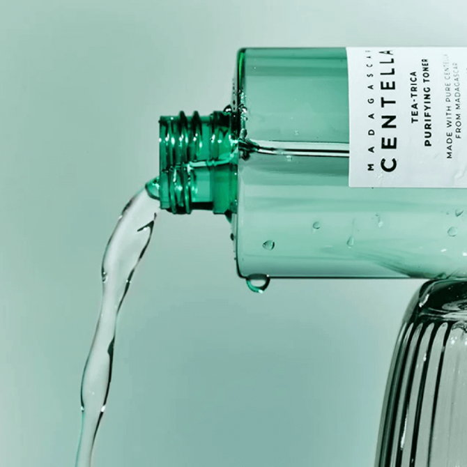 Тонер для жирної шкіри схильної до акне SKIN1004 Madagascar Centella Tea-Trica Purifying Toner 1.5 мл (пробник) купити в Україні 2