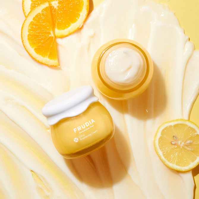 Освітлюючий крем на основі цитрусових екстрактів FRUDIA Citrus Brightening Cream 55 г купити в Україні 2
