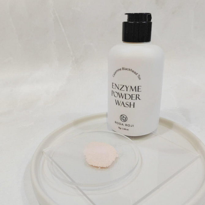 Ензимна пудра для вмивання проти чорних крапок з каламіном Roda Roji Calamine Blackhead Tox Enzyme Powder Wash 70 г купити в Україні 3
