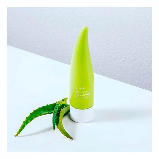 Увлажняющий солнцезащитный гель алоэ Kim Jeong Moon Aloe Cure Water Splash Soothing Sun Gel SPF50+ PA++++ 50 мл купить в Украине 4
