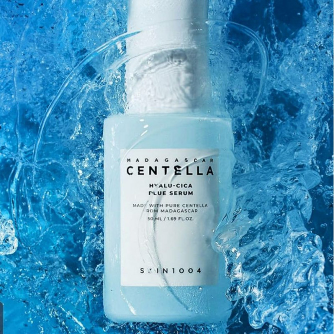 Зволожуюча сироватка з центелою та гіалуроновою кислотою SKIN1004 Madagascar Centella Hyalu-Cica Blue Serum 50 мл купити в Україні 3