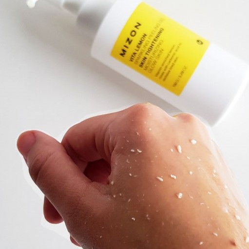 Пілінг-гель з лимоном MIZON Vita Lemon Sparkling Peeling Gel 150 мл купити в Україні 3