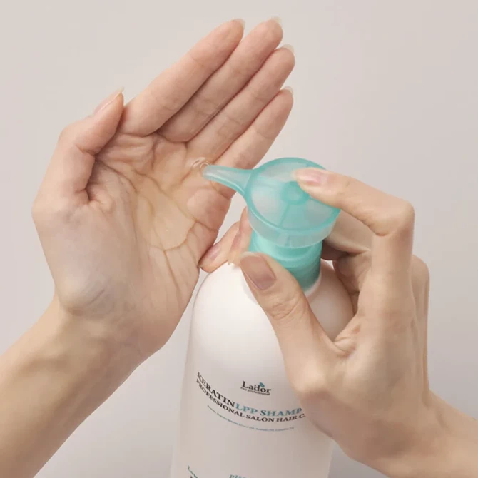 Безсульфатный шампунь с кератином для  поврежденных волос Lador Keratin LPP Shampoo 530 мл купить в Украине 3