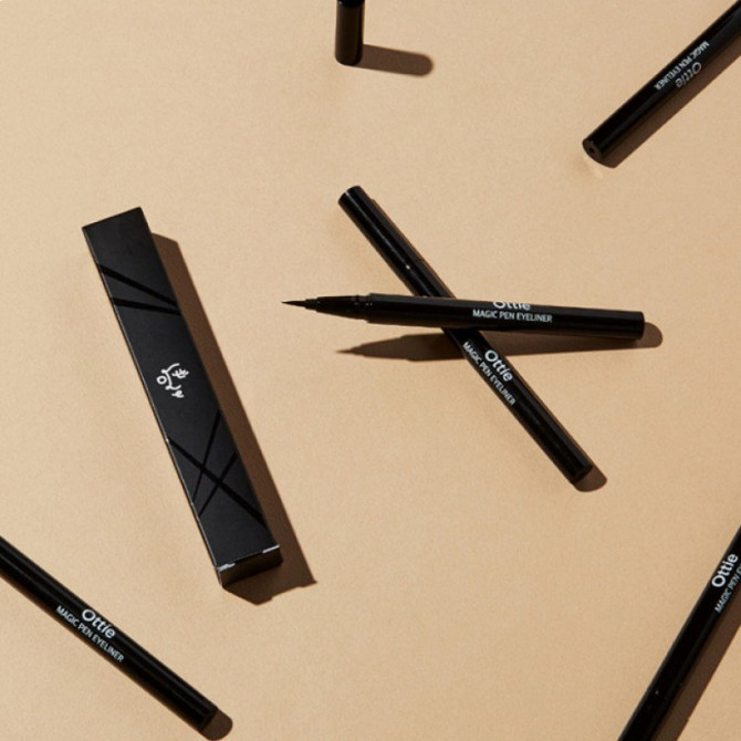 Карандаш-подводка для глаз черная Ottie Magic Pen Eyeliner Black купить в Украине 2