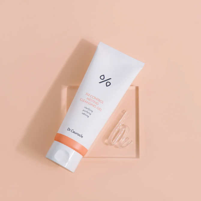 Себорегулюючий гель для вмивання Dr.Ceuracle 5α Control Melting Cleansing Gel 150 мл купити в Україні 2