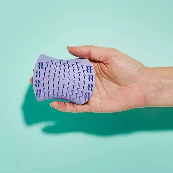 Щетка для массажа головы сиреневая Tangle Teezer The Scalp Exfoliator and Massager Lavender Lite купить в Украине 4