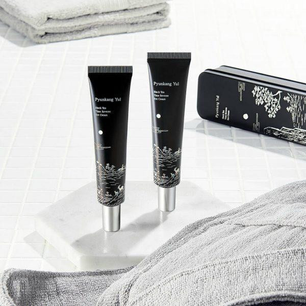 Крем для шкіри навколо очей Pyunkang Yul Black Tea Time Reverse Eye Cream 25 мл купити в Україні 4