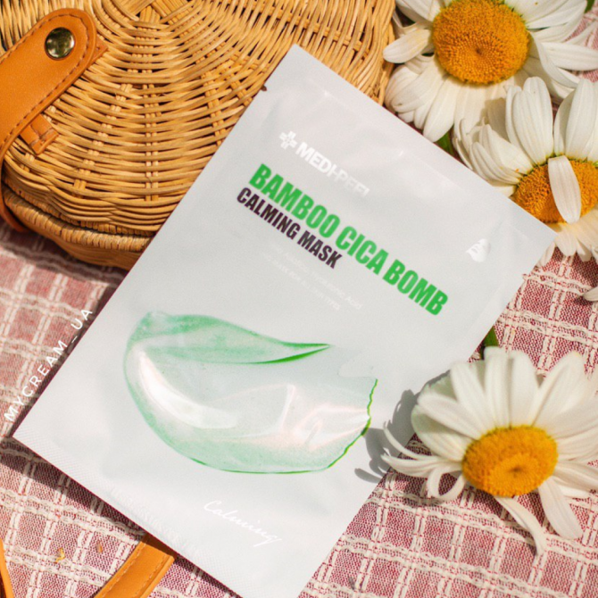 Успокаивающая тканевая маска с бамбуком и центеллой MEDI-PEEL Bamboo Cica Bomb Calming Mask купить в Украине 2