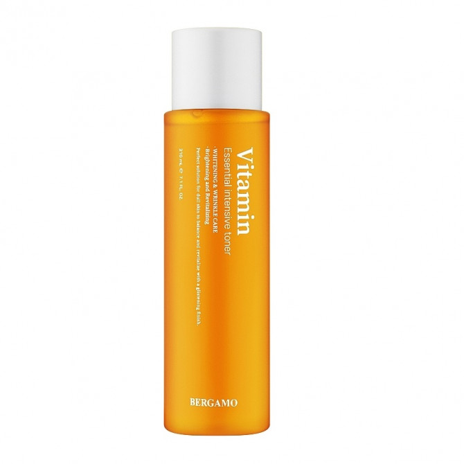 Освітлюючий вітамінний тонер BERGAMO Essential Intensive Skin Toner Vitamin 210 мл купити в Україні 2