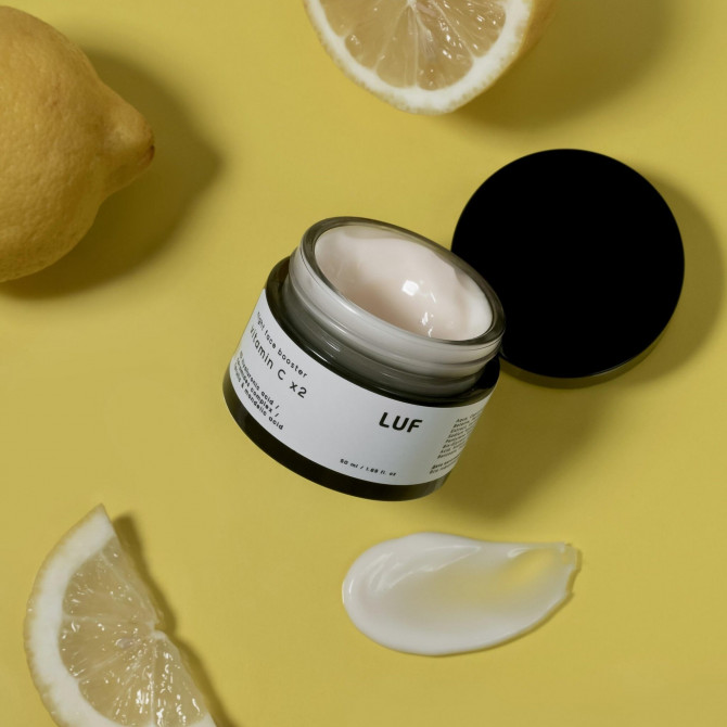 Нічна маска що відновлює з вітаміном C і керамідами LUF Night Face Booster Vitamin Cx2 50 мл купити в Україні 2