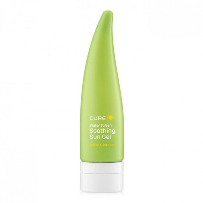 Увлажняющий солнцезащитный гель алоэ Kim Jeong Moon Aloe Cure Water Splash Soothing Sun Gel SPF50+ PA++++ 50 мл купить в Украине