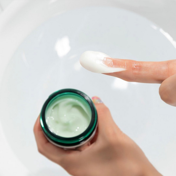 Лікувальний крем для проблемної шкіри з AHA-BHA-PHA кислотами SOME BY MI AHA.BHA.PHA 30 Days Miracle Cream 60 г купити в Україні 3