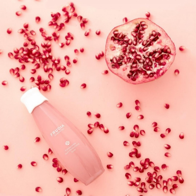 Антивозрастной тонер с экстрактом граната FRUDIA Pomegranate Nutri-Moisturizing Toner 195 мл купить в Украине 2