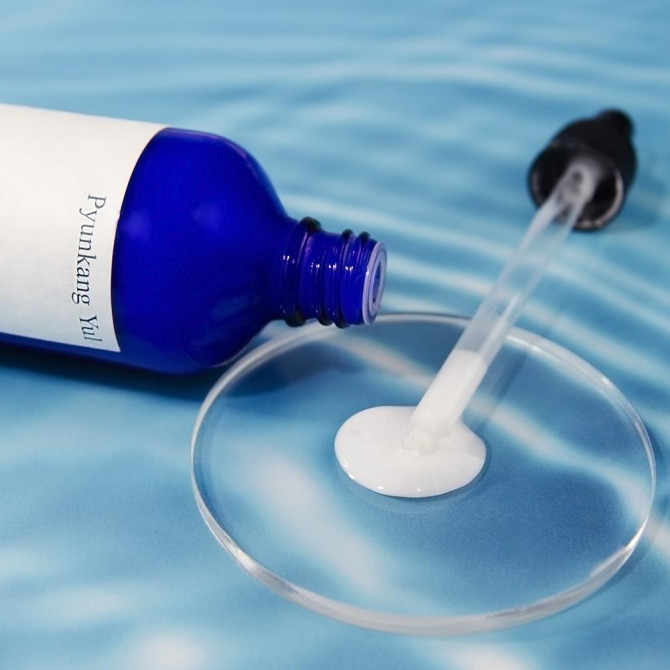 Увлажняющая омолаживающая сыворотка с экстрактом астрагала Pyunkang Yul Moisture Serum 100 мл купить в Украине 2