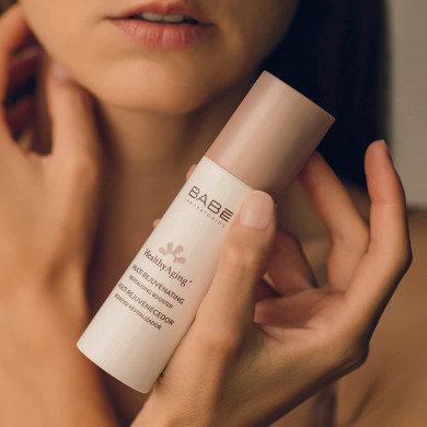 Омолоджувальна сироватка для зрілої шкіри Babe Laboratorios Healthy Aging Multi Rejuvenating Revitalising Booster 50 мл купити в Україні 4