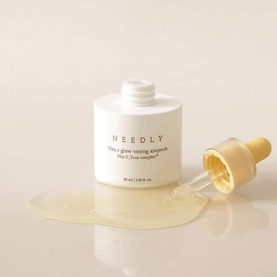 Тонізуюча сироватка вітаміном С для сяяння шкіри Needly Vita C glow toning ampoule 30 мл купити в Україні 2