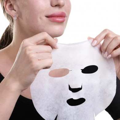 Тканинна маска з вугіллям дерева FarmStay Visible Difference Mask Sheet Charcoal купити в Україні 2