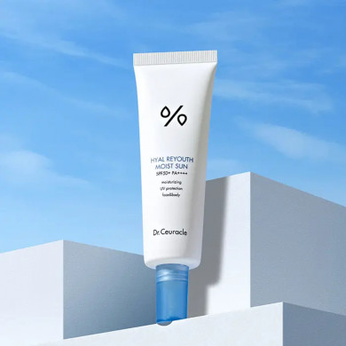 Зволожуючий сонцезахисний крем Dr.Ceuracle Hyal Reyouth Moist Sun SPF 50+ / PA++++ 50 мл купити в Україні 2