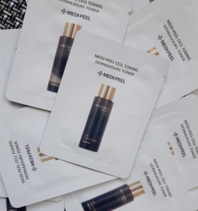 Тонер для омолодження зі стовбуровими клітинами і пептидами MEDI-PEEL Cell Toxing Dermajours Toner 1 мл (пробник) купити в Україні 2