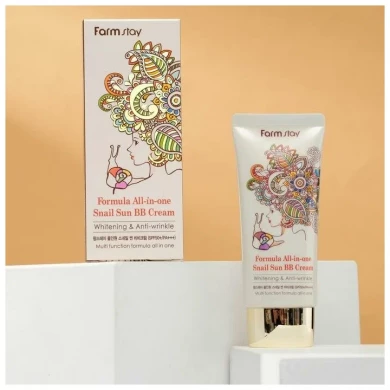 Освітлюючий антивіковий BB крем з муцином равлика FarmStay All-in One Snail Sun BB Cream SPF50+/ PA+++ 50 г купити в Україні 3
