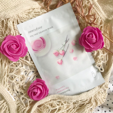Тканевая маска с экстрактом розы Innisfree My Real Squeeze Mask Rose купить в Украине 3