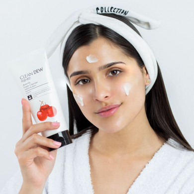Пінка для вмивання з ацеролою TONYMOLY Clean Dew Foam Cleanser Acerola 180 мл купити в Україні 2