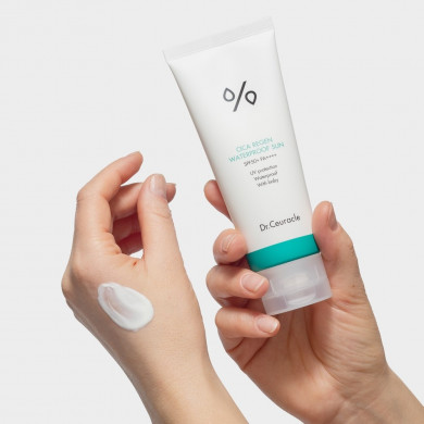 Водостойкий солнцезащитный крем с центеллой Dr.Ceuracle Cica Regen Waterproof Sun SPF50+ PA++++ 100 мл купить в Украине 2
