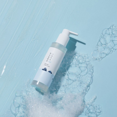 Мягкий гель для умывания с морской водой и гиалуроновой кислотой ROUND LAB 1025 Dokdo Cleansing Gel 150 мл купить в Украине 3