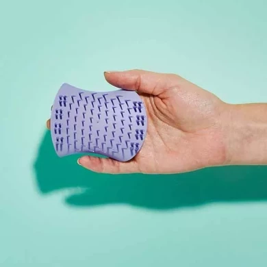 Щетка для массажа головы сиреневая Tangle Teezer The Scalp Exfoliator and Massager Lavender Lite купить в Украине 4