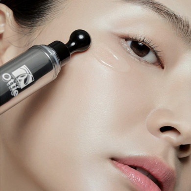 Омолаживающий крем для век с платиной и экстрактом черной икры, Ottie, Platinum Aura Roll-Up Eye Cream, 15 мл купить в Украине 2 Омолаживающий крем для век с платиной и экстрактом черной икры, Ottie, Platinum Aura Roll-Up Eye Cream, 15 мл купить в Украине 2
