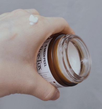 Ліфтінг-крем з пептидним комплексом MEDI-PEEL Bor-Tox Peptide Cream Bor-Tox Peptide Cream 1 мл купити в Україні 4