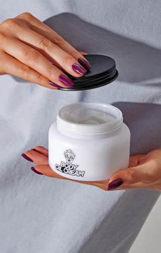 Крем-масло для тела с алоэ и кокосовым маслом, Village 11 Factory, Relax Day Body Oil Cream, 200 мл купить в Украине 4 Крем-масло для тела с алоэ и кокосовым маслом, Village 11 Factory, Relax Day Body Oil Cream, 200 мл купить в Украине 4