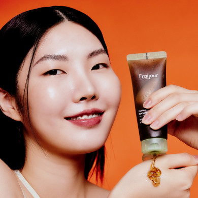 Очищаюча маска для чутливої ​​шкіри Fraijour Heartleaf Pore Melting Gel Mask 75 мл купити в Україні 2